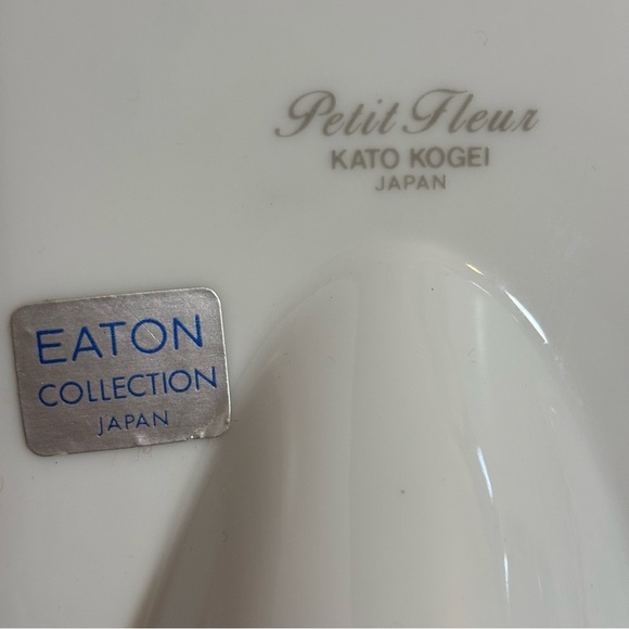 🛍️3/$30‎ Vintage Eaton collection Japan Kato Kogei white ceramic photo frame - Picture 8 of 12